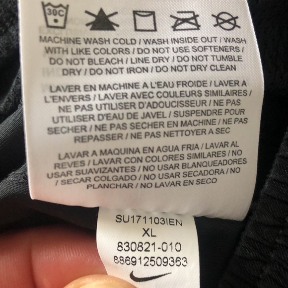 Nike shorts - Picture 6 of 6